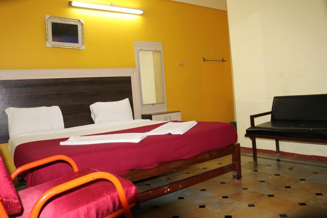 Hotel Siva Sakthi Tiruvannāmalai 外观 照片