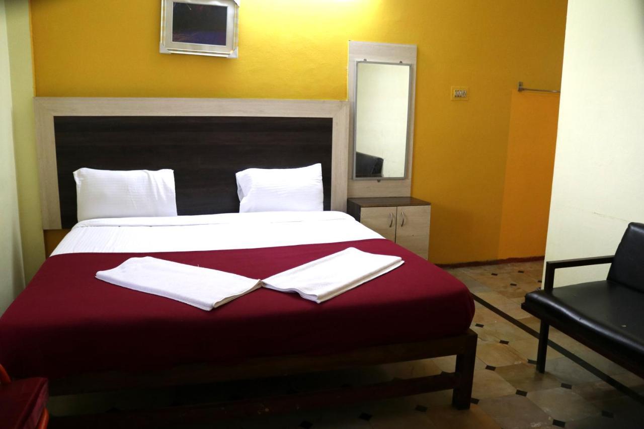 Hotel Siva Sakthi Tiruvannāmalai 外观 照片