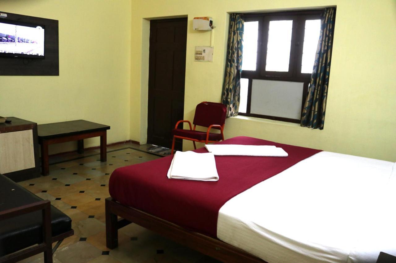Hotel Siva Sakthi Tiruvannāmalai 外观 照片