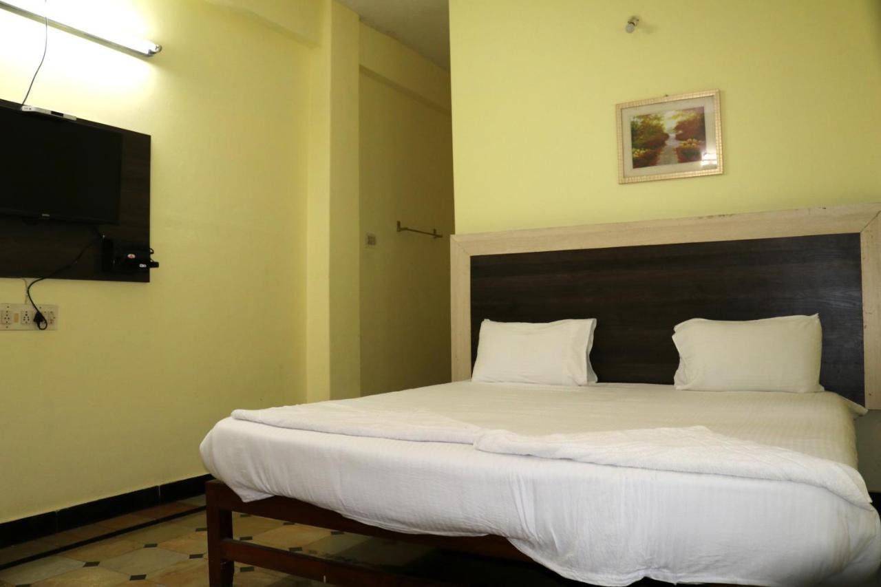 Hotel Siva Sakthi Tiruvannāmalai 外观 照片